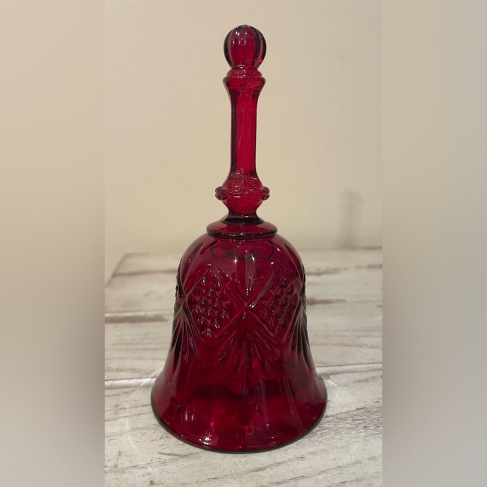 Shannon by Godfinger Dublin Collection Red Crystal Bell, 5.5" H